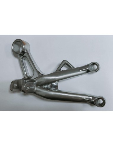 SOPORTE ESTRIBERA TRASERA DRCH. TRIUMPH